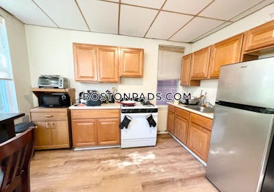 Mission Hill Spacious 3 Beds 1.5 Baths Boston - $4,800