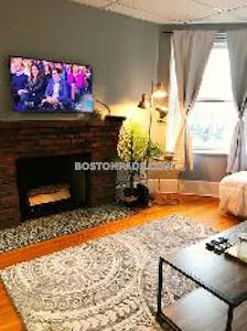 Fenway/kenmore Apartment for rent 1 Bedroom 1 Bath Boston - $2,800 No Fee