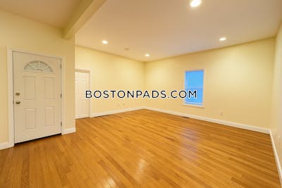 Roxbury 3 Beds 1 Bath Boston - $3,500 No Fee